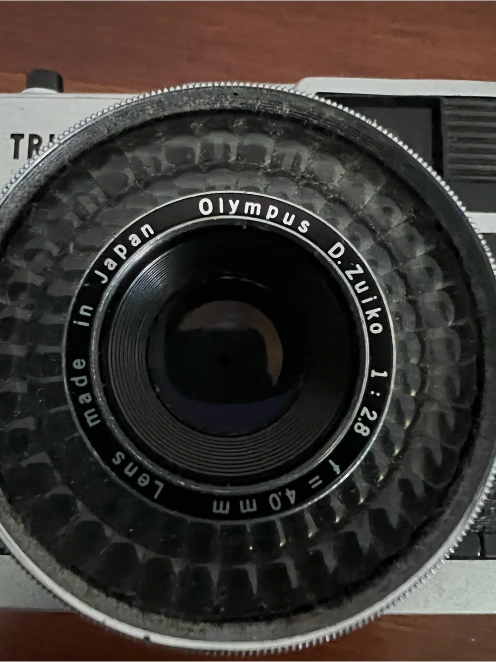 Olympus Trip 35 Silver and Black Film Camera - see description